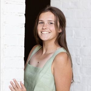 Meet your Posher, Ella